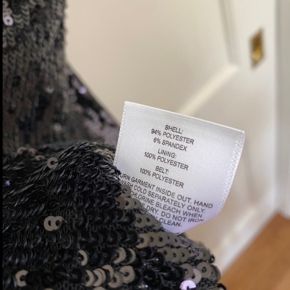 Back Stage Sequin Dress Long Sleeves Chic Cinch Waist Black NEW With Tags NWT - Picture 11 of 13